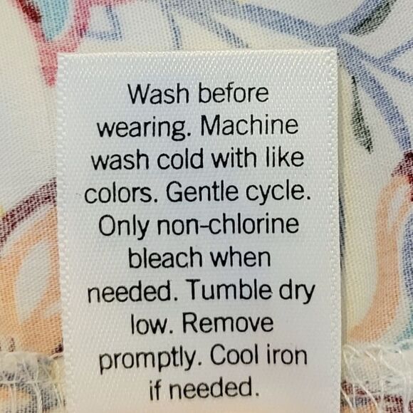 Croft & Barrow Multi Color Floral Roll Tab Sleeve Button Down Shirt Size S - Picture 9 of 9